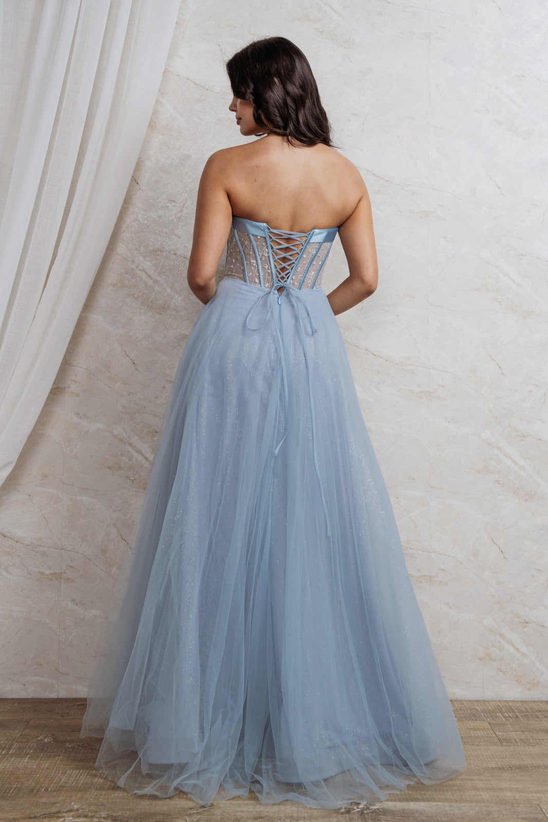Vestido Largo Strapless Corte Princesa con pedrería